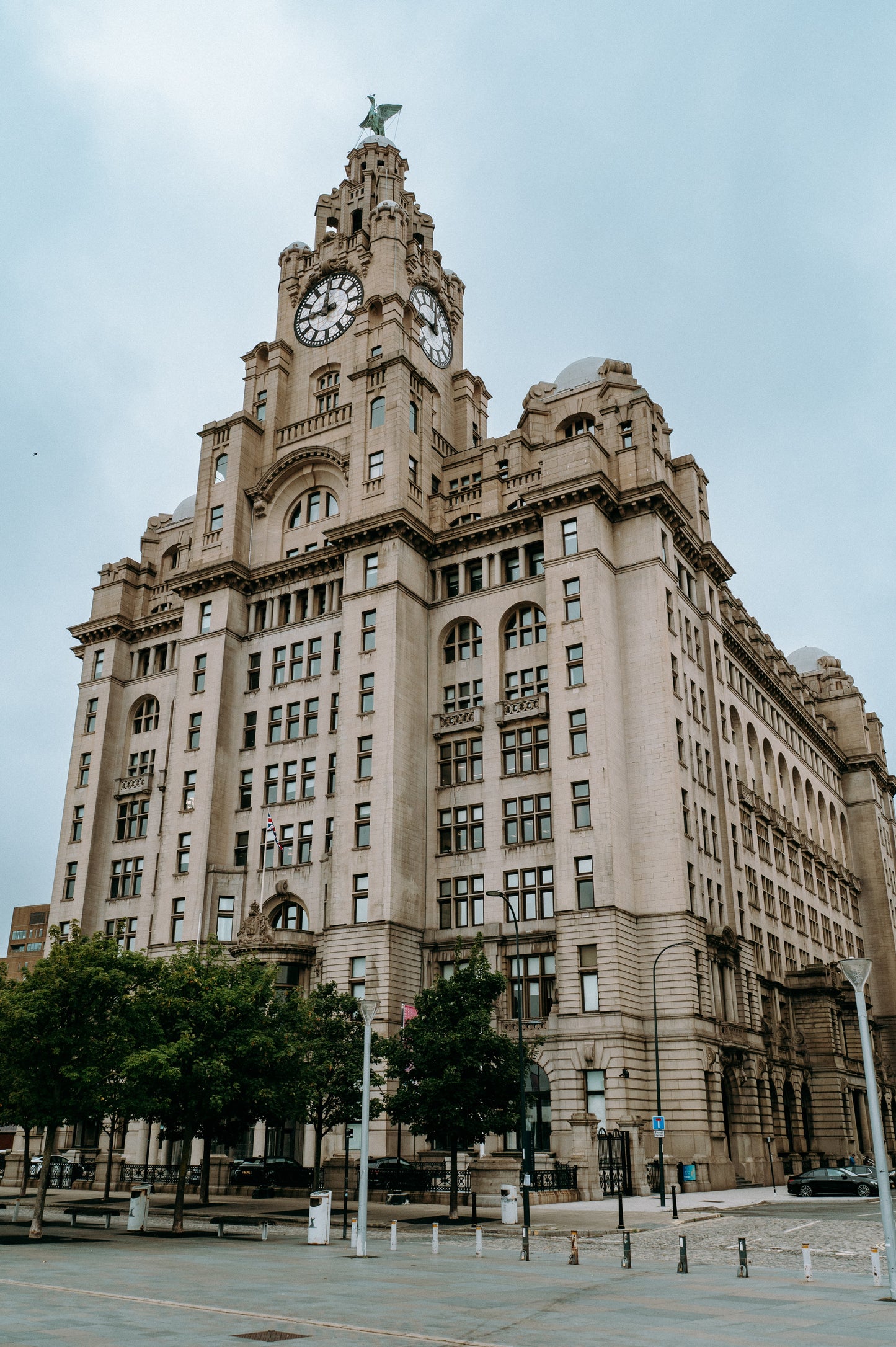 Beekeeping Experience on the Royal Liver Building
